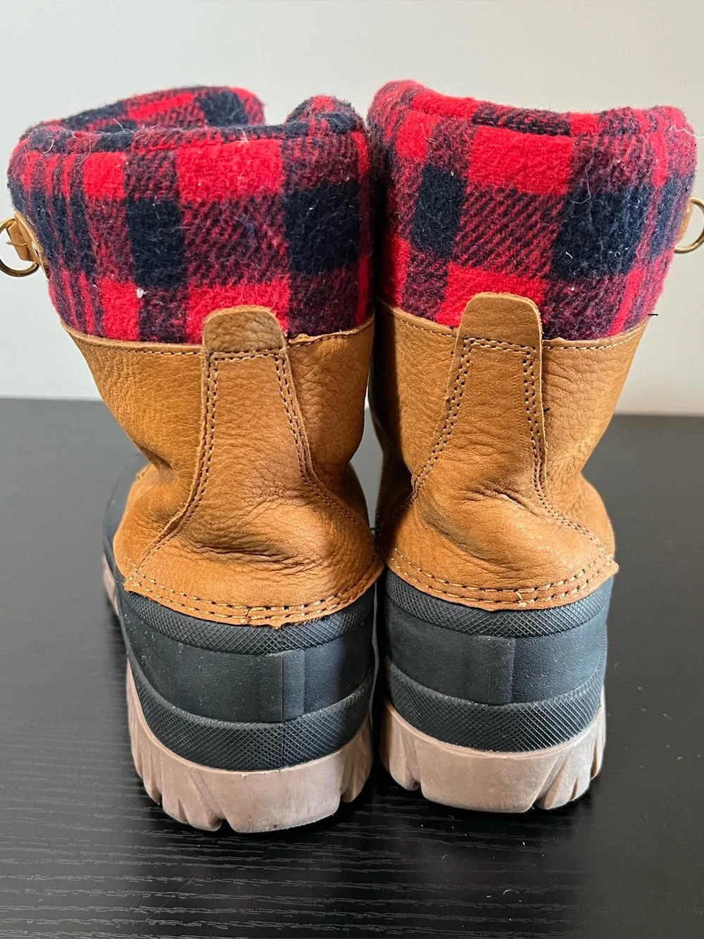 J. Crew Perfect Winter Leather Red Plaid Flannel Winter Duck Boots H1891 Size‎ 8